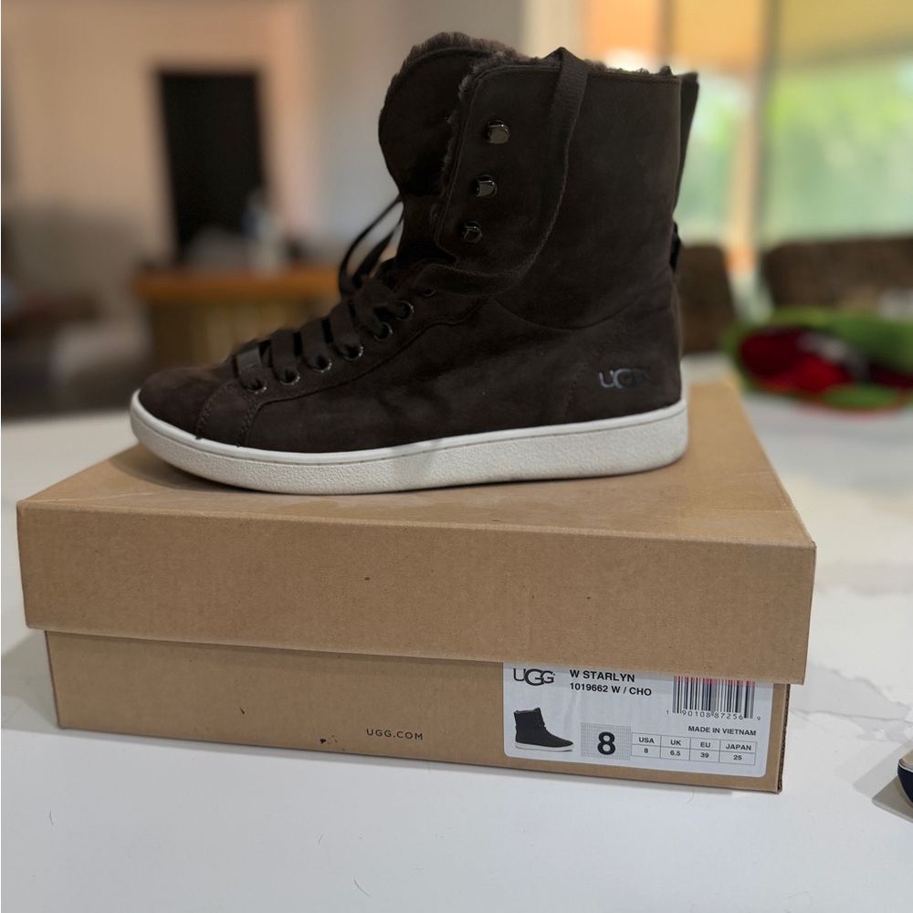 UGG Womens Starlyn Dark Brown Lace-Up Boots